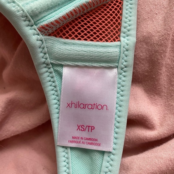 Color block Target bikini top - Picture 3 of 4